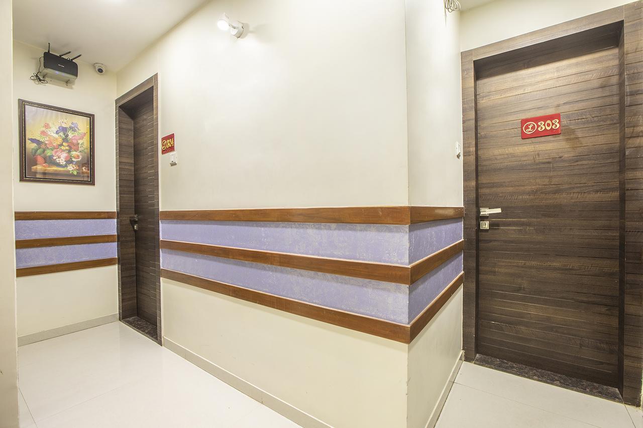 Hotel Liberty Plaza Bombay Exterior foto