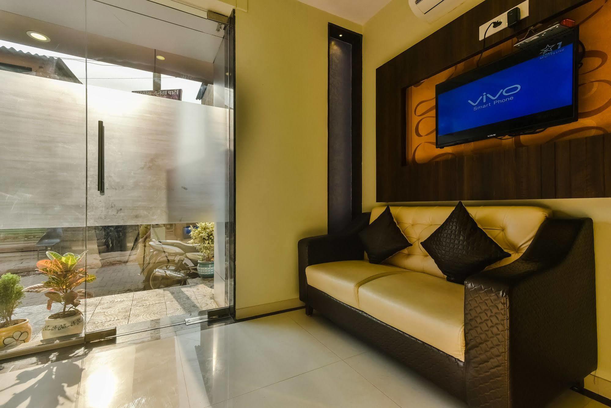 Hotel Liberty Plaza Bombay Exterior foto